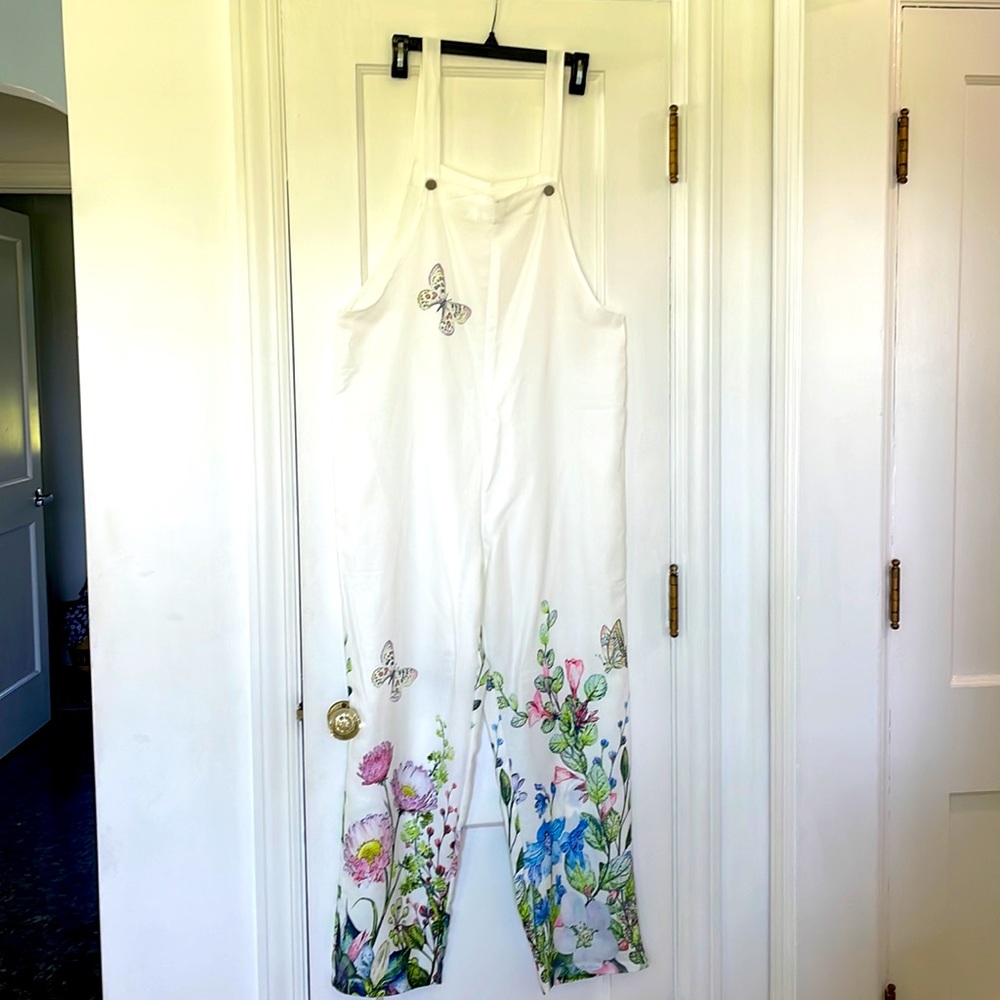 💥SALE💥 One of a kind floral butterfly overalls
